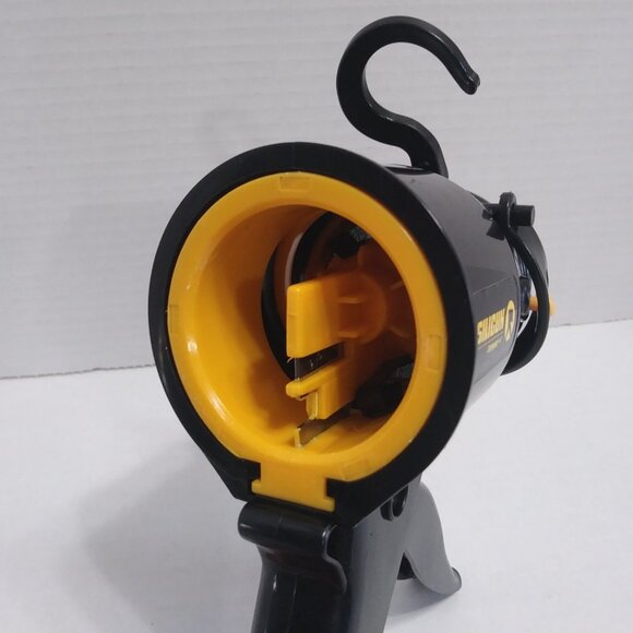 Siligun Compact 4" Heavy-Duty Dripless Caulk Gun - Picture 3 of 12